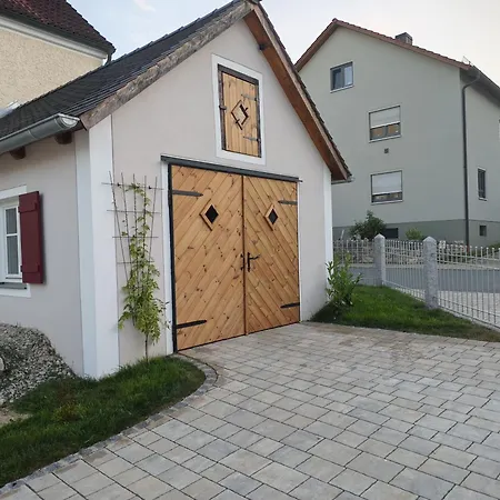 Bauer - 5 Sterne Im Altmuehltal *